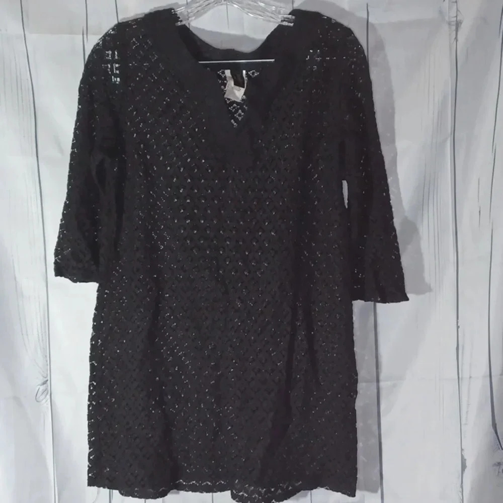 Laundry by Shelli Segal V-Neck 3/4 Sleeve Swimwear lace cover up